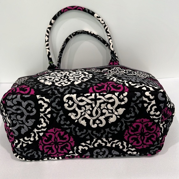 Vera Small Tote Canterberry Magenta - Picture 6 of 10